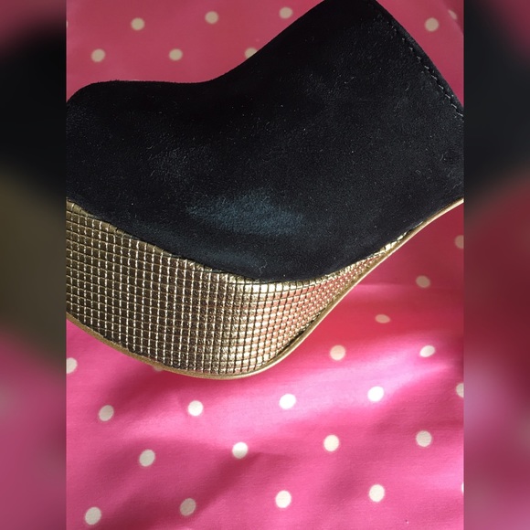 NWOT Michael Kors tie up wedge - Picture 2 of 6